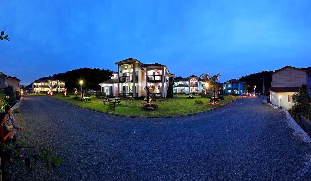 Jijunghae Pension Gyeongju Exteriör bild